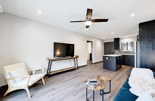 Austin Apartment | Walking Distance UT Austin North Campus Apt 14/Red River/1 mi Moody Center
