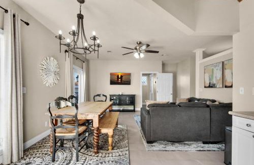 Frangista Beach House | Walking on Sunshine