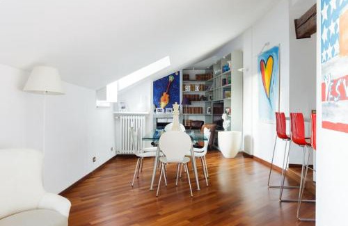 Centro Storico Apartment | Walking to the Duomo from a Luxury Penthouse