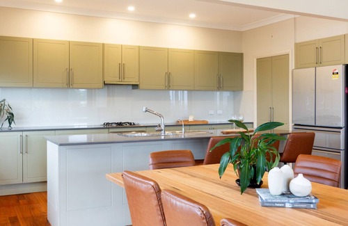 Mollymook House | Wallace Waves in Mollymook