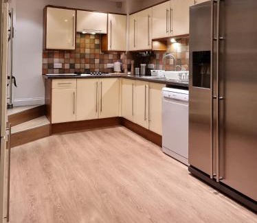 Oxford House | Walnut Tree View
