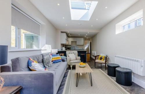 Margate House | Walpole BACK House sleeps 6-8