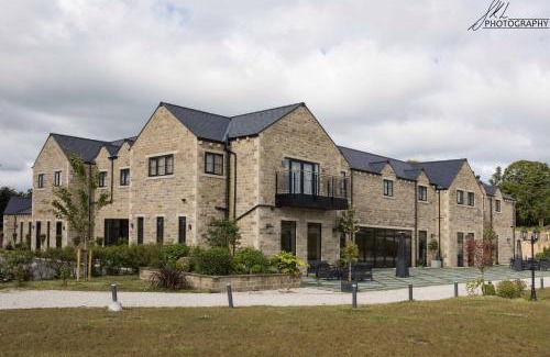 Birkenshaw Hotel | Walton View Hotel