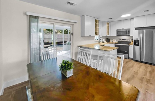 Laguna Beach Estates House | "Wanna Go Back" | Private Pool | Steps to the Beach