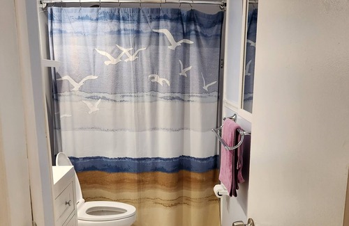 Oakland Park Condo | Want to get away and relax?