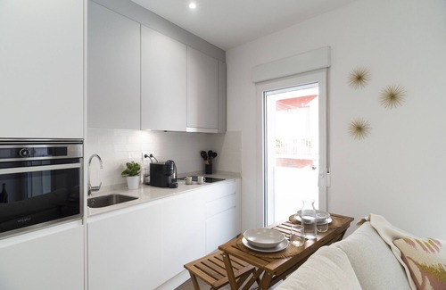 San Diego Apartment | Waou New Numantia III