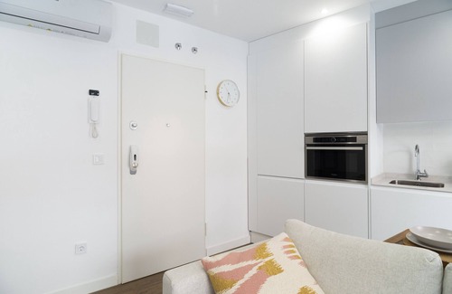 San Diego Apartment | Waou New Numantia III