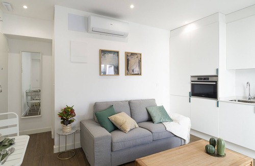 San Diego Apartment | Waou New Numantia IV
