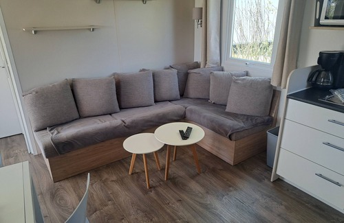 Les Mathes House | Warm MobileHome at La Palmyre
