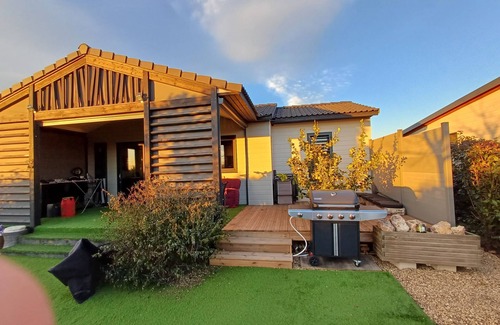 Marseillan Ski Chalet | Warm, peaceful cottage in the heart of vineyards near the sea in HERAULT
