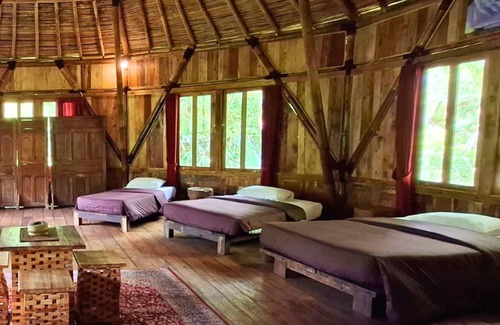 Candikuning Hotel | Warung Rekreasi Bedugul