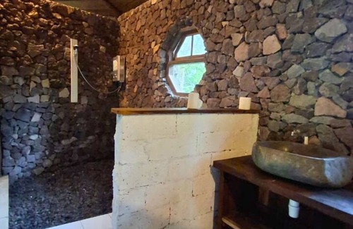 Candikuning Hotel | Warung Rekreasi Bedugul