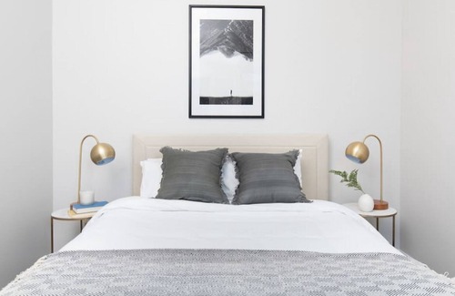 Theatre District Apartment | Washer/Dryer in-unit! Close to MGH & Beacon Hill