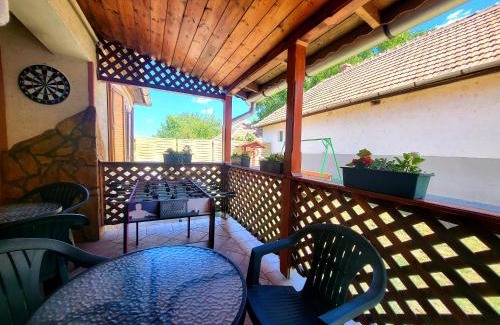 Sarud Apartment | WatAir House Apartman Sarud