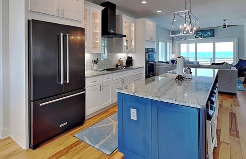 Carolina Beach House | Water's Edge | Ocean View + Private Pool!