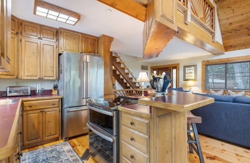 Winchester Cabin | Water's Edge-Water Views, Dock/Slip, Hot Tub, Fire Pit, SUPs