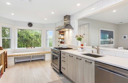 Bellport House | Water Views + Pool - Newly Renovated Home in South Bellport Village