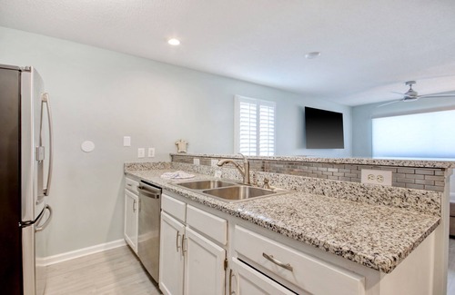 Carolina Yacht Landing Resort | Water Way Oasis 3 Bedroom 2 Bath on The beach