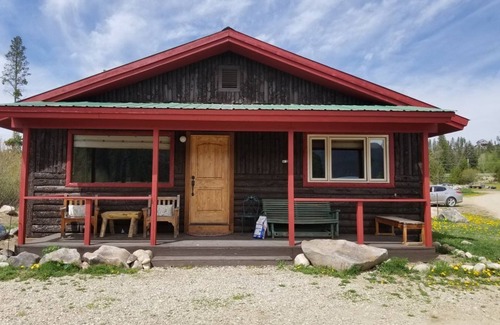 Grand Lake Cabin | Waterfall & Riverfront 2BR/1 Bath canoes Incl., 2 bedroom riverfront incl. canoes