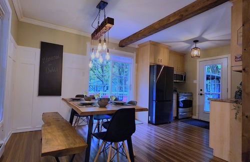 Saint-Remi-de-Tingwick Ski Chalet | Waterfront cottage with spa, close to many activities