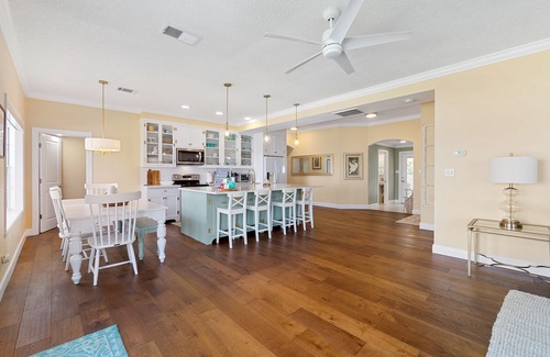 Walkers Holly Hill House | Waterfront 4 Bed House Daytona Beach FL