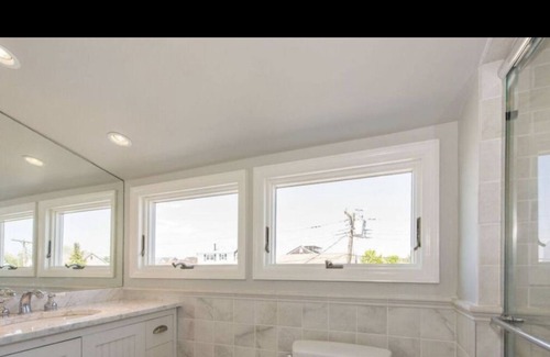 Point Pleasant House | Waterfront 4 BR home 2 miles from Bay Head and Jenkinsons boardwalk