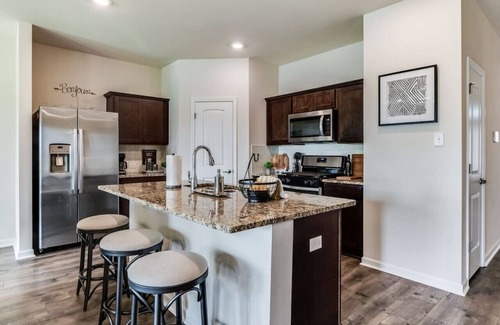 Lafayette House | Waterfront,4bedroom,2bath,King Bed,separate shower