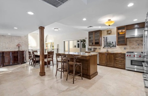 Downtown Fort Lauderdale House | Waterfront 5 Bed/5Bath Home-Pool, Dock, Las Olasnn