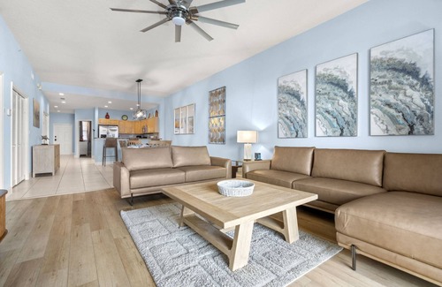 Clearwater Beach Condo | Waterfront Balcony, Close to Beach and Pier 60, Pool, Hot Tub, Free Parking ~ 206 Harborview Grande