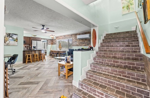 Spring Hill House | Waterfront Bliss in Hernando Beach. Dock, Kayaks & Sunsets