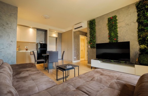 Sarajevska Apartment | Waterfront Collection Apartments