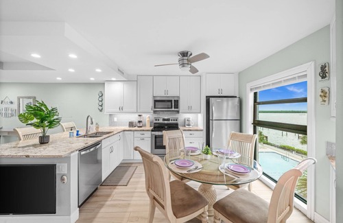 Marco Island Condo | Waterfront Condo Sunrise Views Pool Hot Tub Resort Amenities