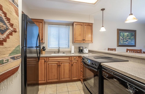Bigfork Condo | Waterfront condo w/A/C & access to Flathead Lake | Marina Cay Bigfork Waterfront Condo