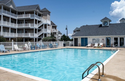 Hatteras Condo | Waterfront Condo w/Free WiFi, Central AC, Private Washer/Dryer, Shared Pool