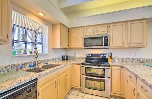 Lake Ozark Apartment | Waterfront Condo with Resort Perks in Lake Ozark!