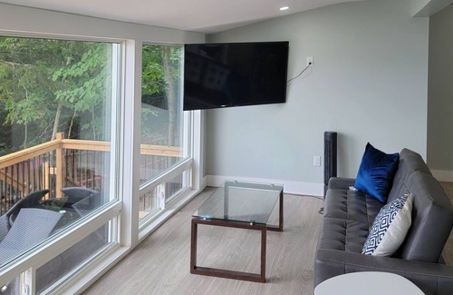Ryerson Cottage | Waterfront Cottage