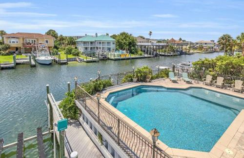 Holiday Isle House | Waterfront Dream House Pool Golf Cart & Dock
