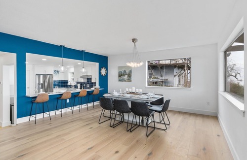 Port Angeles House | Waterfront Fall getaway near Olympic National Park