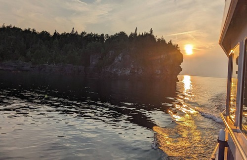 Northern Bruce Peninsula Cottage | Waterfront Green Cottage Pike Bay