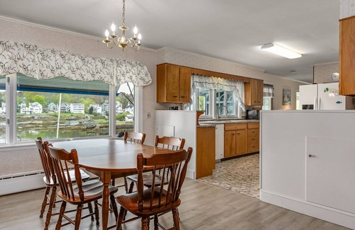 Boothbay Harbor House | Waterfront Home at Head of Boothbay Harbor