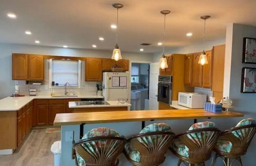 Fowlers House | Waterfront Home - Dolphin Cove