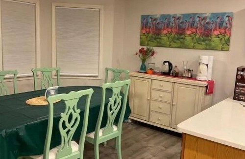 Fowlers House | Waterfront Home - Dolphin Cove