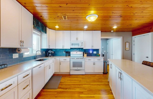 Topsail Beach House | Waterfront home with private boat dock & ocean view -dog-friendly & kid-friendly