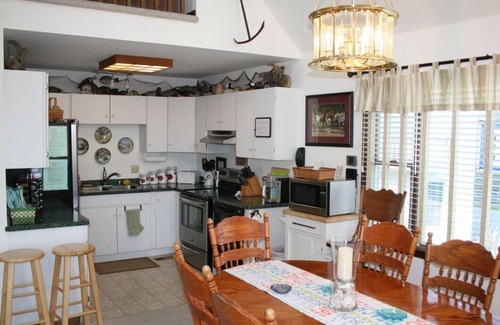 Chincoteague House | WATERFRONT HOME WITH PRIVATE DOCK, JULY 4TH & PONY PENNING AVAILABLE, DISCOUNTED