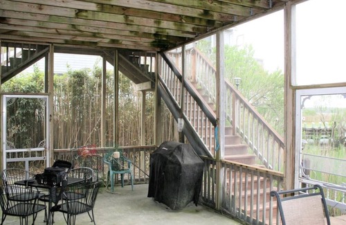 Chincoteague House | WATERFRONT HOME WITH PRIVATE DOCK, JULY 4TH & PONY PENNING AVAILABLE, DISCOUNTED