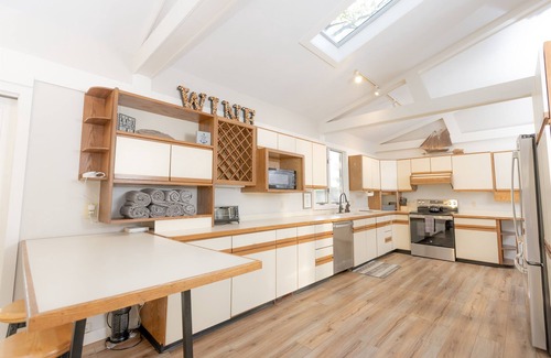 Burdett House | Waterfront Home with Sauna on Seneca Lake FLX Wine Trail
