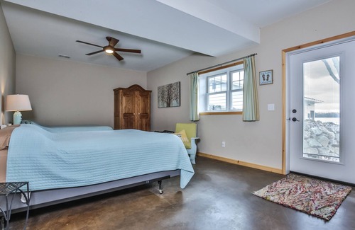 Three Lakes House | Waterfront house on 7 Mile Lake -- Gorgeous Views, Summer, Spring & Fall Fun