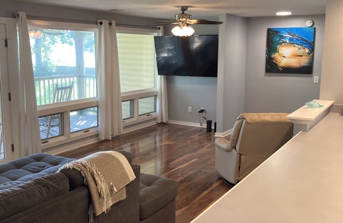 Ogden House | Waterfront House with shared dock located on Pages Creek.