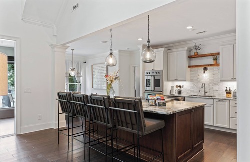 Lake Oconee House | Waterfront Lake Oconee House w/Workstations & Hot Tub – 7 Bedrooms, Sleeps 14
