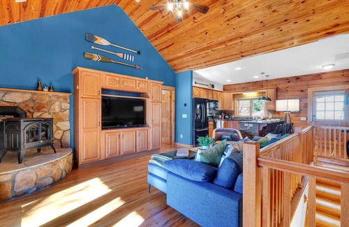 Lake Norman of Catawba Cabin | Waterfront LKN Log Cabin
